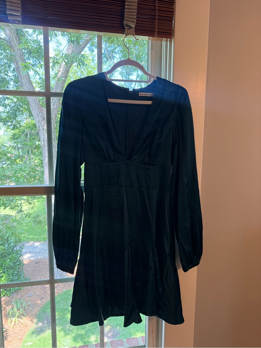 Abercrombie & Fitch dark green Long-Sleeve V-Neck Mini Dress